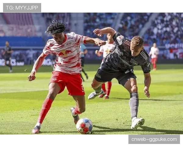 实时:弗赖堡vs波鸿上演进球大战,半场比分3-2 实时:弗赖堡vs波鸿上演进球大战,半场比分3-2